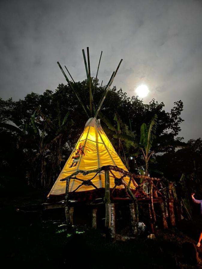 Отель Tipis Куэцалан-дель-Прогресо Экстерьер фото